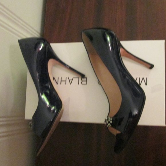 Manolo Blahnik Dark Navy Patent Leather Peep Toe Rhinestone Ball - Picture 5 of 7